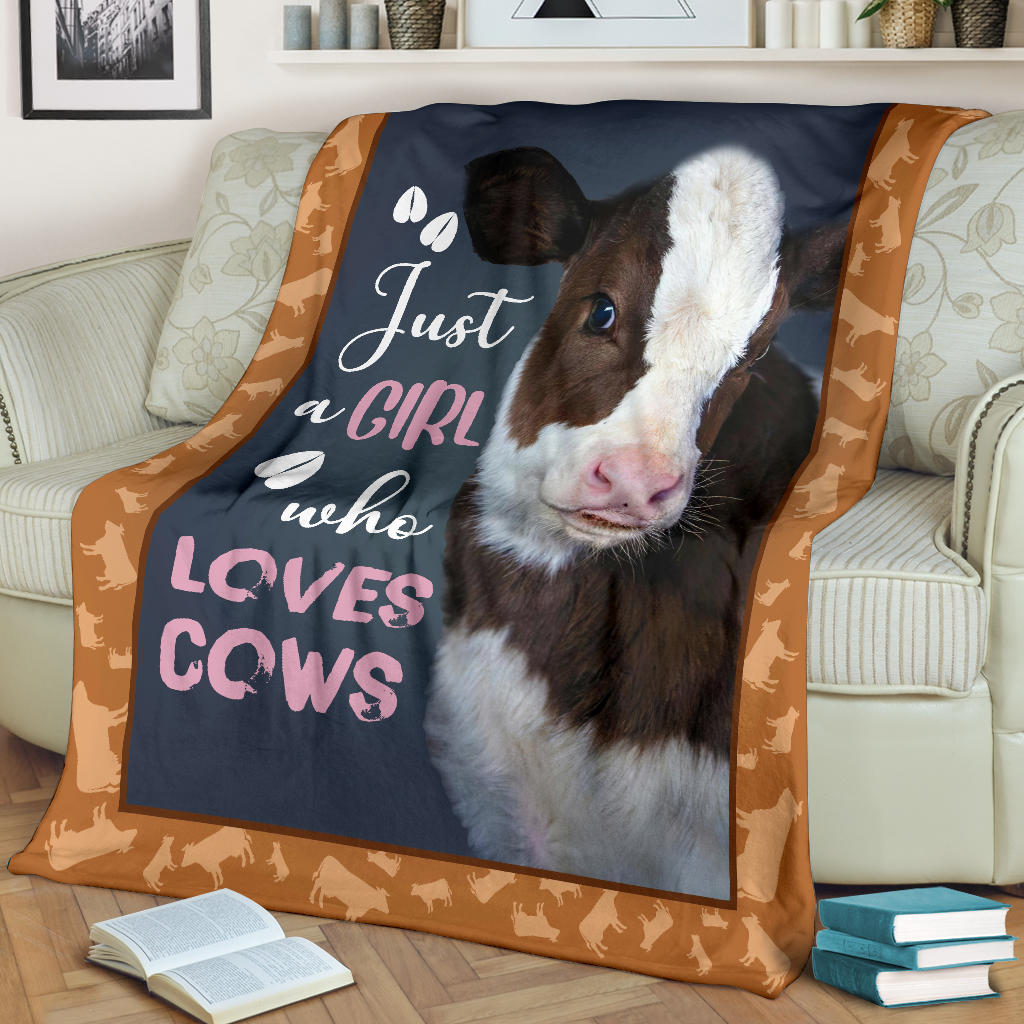 Just a Girl Who Loves Cows Blanket